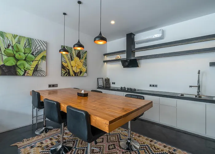 Villa Loft Berawa 3 - Stunning 1-bdr Luxury Loft In Great Location ! *